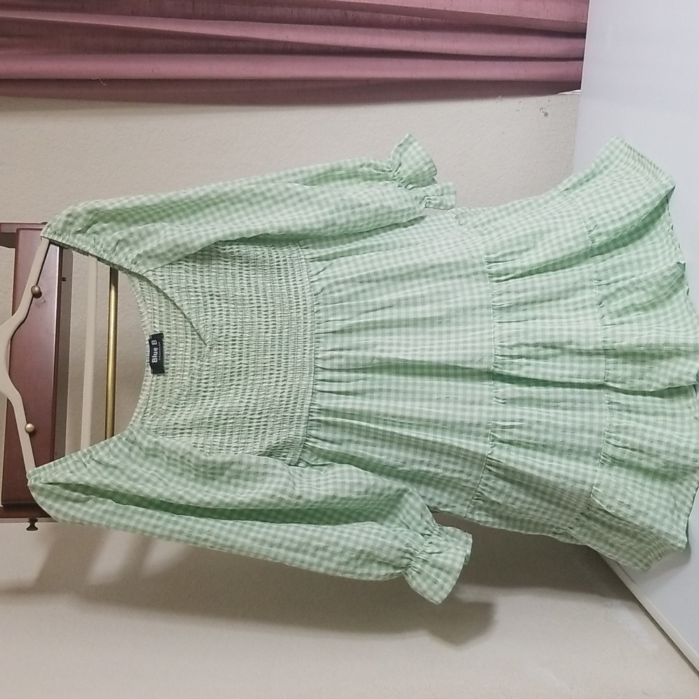 Ruffled V neck pullover plaid long sleeve dress